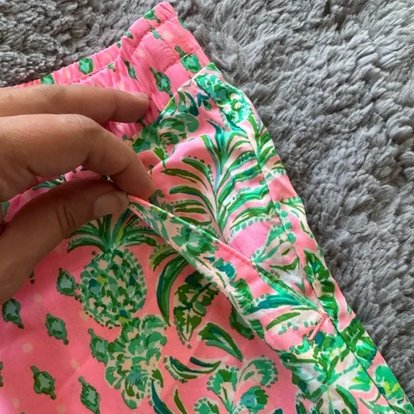 LILLY PULITZER  Women's Katia Mid Rise Shorts Size Large - Picture 11 of 15